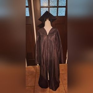 BLACK Graduation Cap and Gown          Balfour Size 5' 9" - 5' 11"